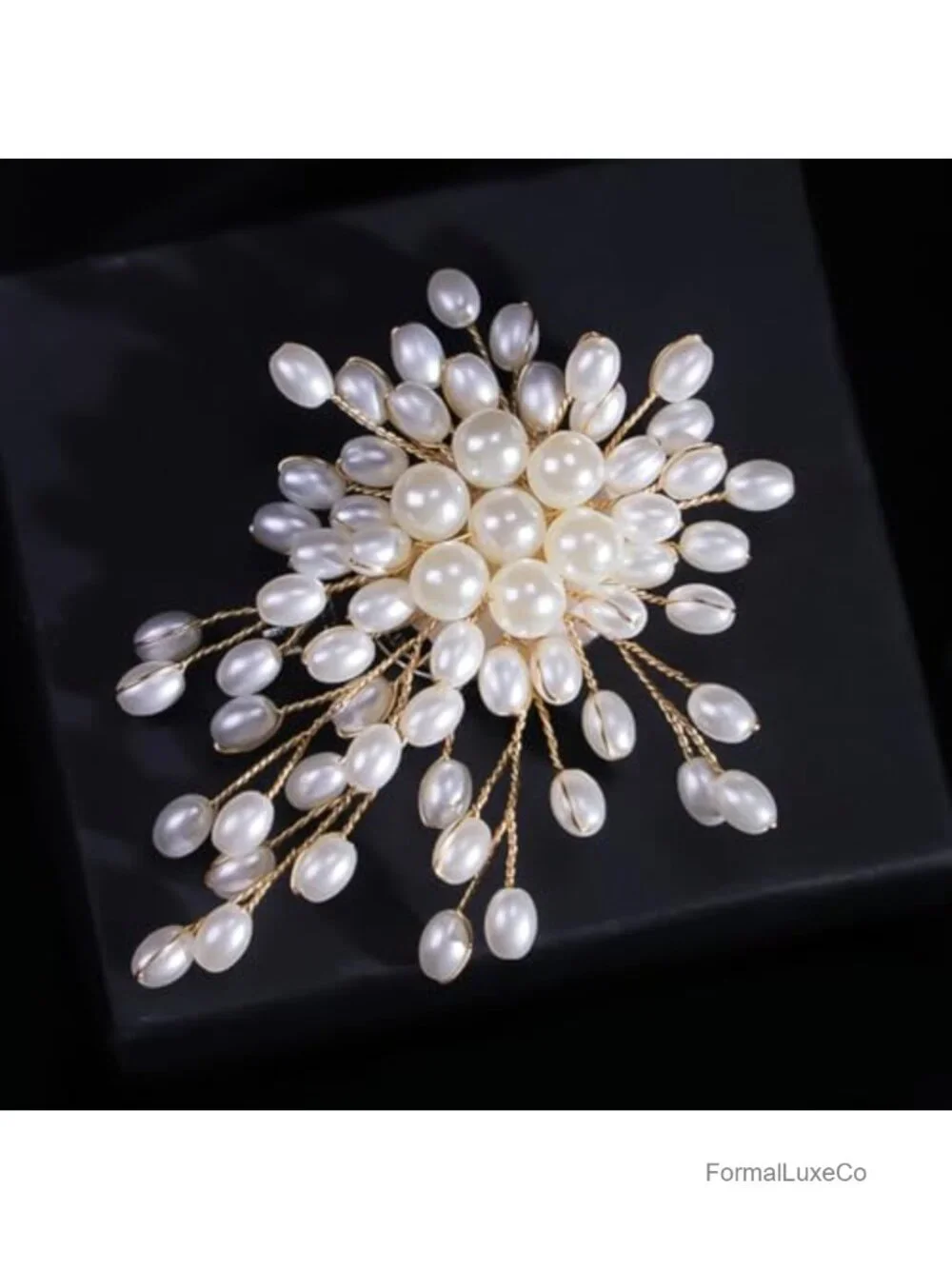 Vintage Gold Plated Large Pearl Flower Brooch Pin for Women, Trendy Prom Dress